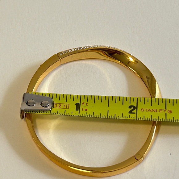 Kate Spade New York Gold Tone Set in Crystal Stone Hinged Bangle Bracelet - Picture 8 of 10